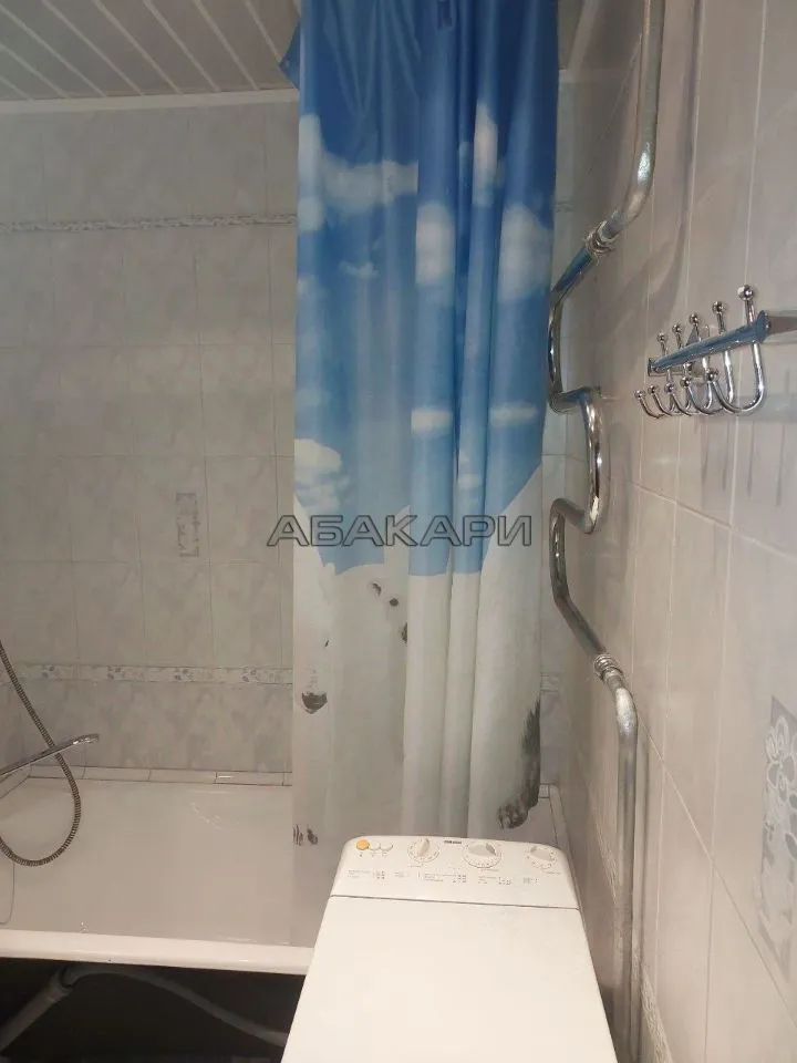 3-комнатная проспект имени Газеты Красноярский Рабочий, 109  за 40000 руб/мес фото 21