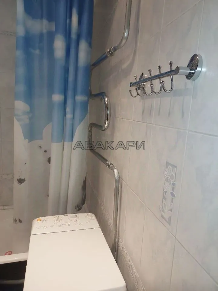 3-комнатная проспект имени Газеты Красноярский Рабочий, 109  за 40000 руб/мес фото 24