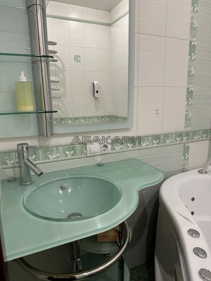 2-комнатная улица Молокова, 50  за 50000 руб/мес фото 12