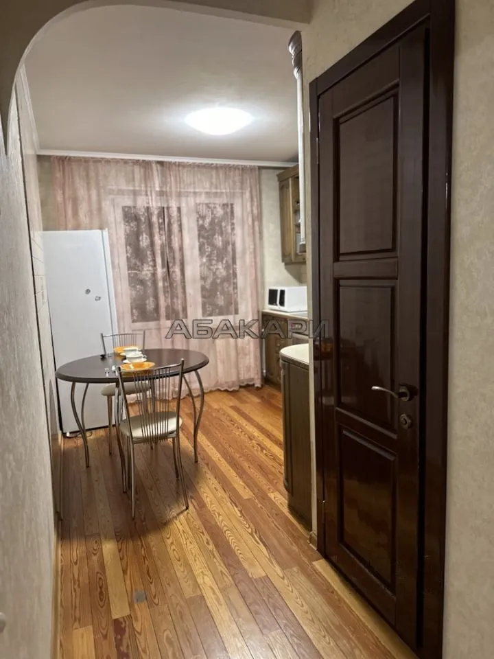 2-комнатная улица Молокова, 50  за 50000 руб/мес фото 5