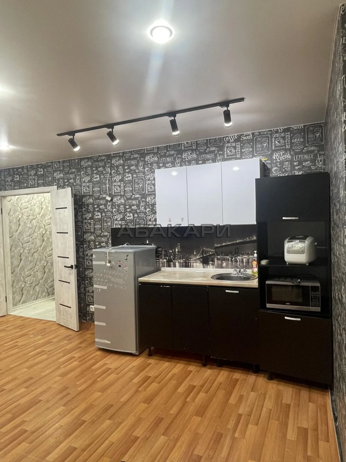 2-комнатная Соколовская улица, 80А  за 24000 руб/мес фото 1