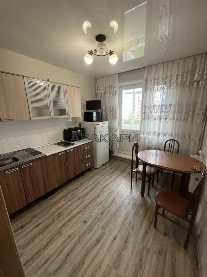 1-комнатная улица Дмитрия Мартынова, 15  за 32000 руб/мес фото 1