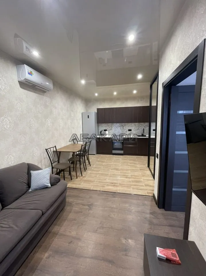 2-комнатная Караульная улица, 43/2 за 50000 руб/мес фото 1 2-комнатная Караульная улица, 43/2 за 50000 руб/мес фото 1