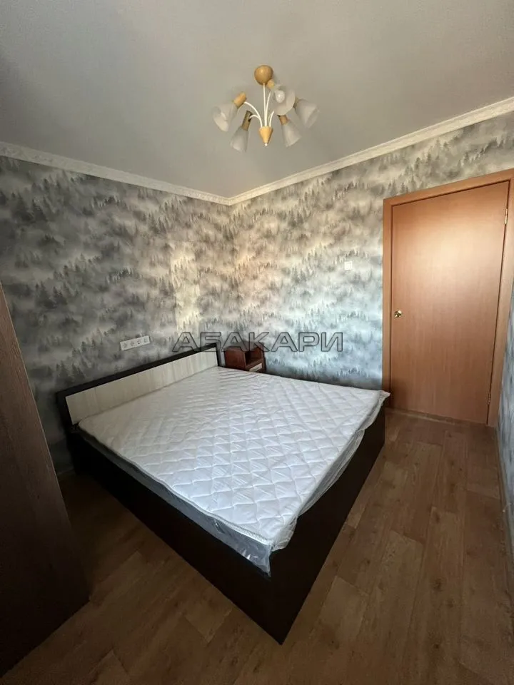 3-комнатная улица Калинина, 35Д  за 52000 руб/мес фото 5