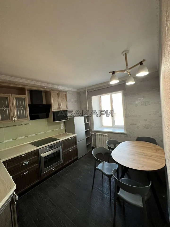 3-комнатная улица Калинина, 35Д  за 52000 руб/мес фото 1