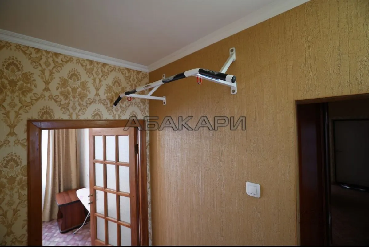 4-комнатная Судостроительная улица, 177А  за 50000 руб/мес фото 9