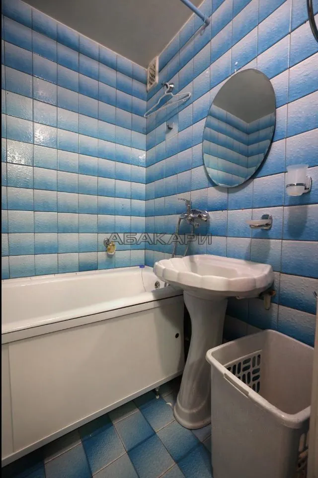 4-комнатная Судостроительная улица, 177А  за 50000 руб/мес фото 17