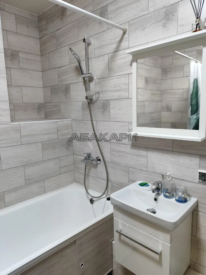 студия улица Шахтёров, 66  за 30000 руб/мес фото 7