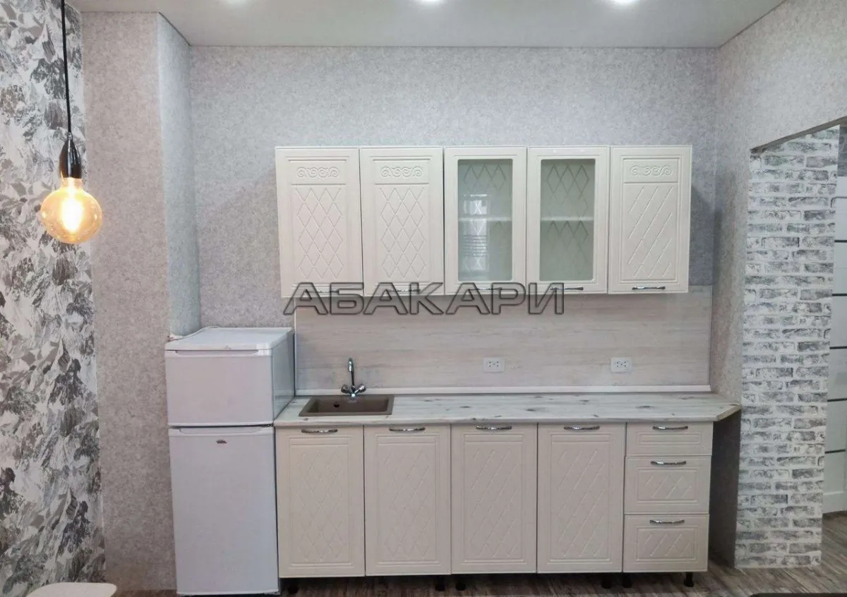 2-комнатная улица Александра Матросова, 36  за 35000 руб/мес фото 1