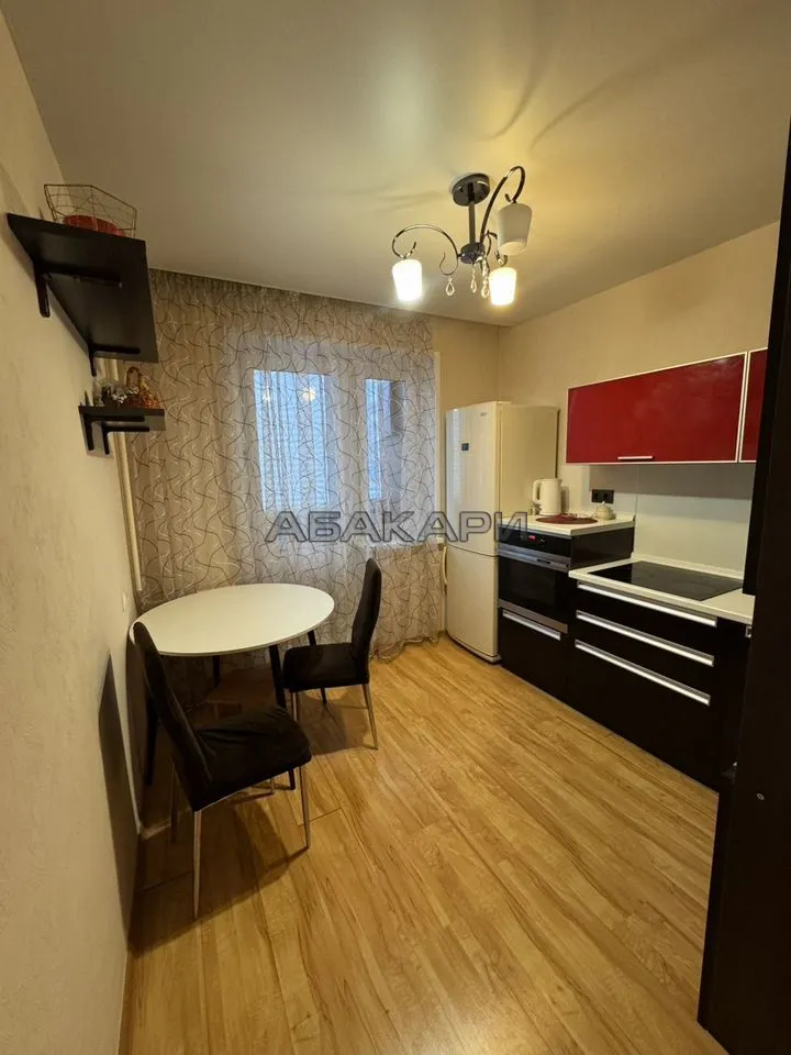 1-комнатная улица Красной Армии, 121  за 35000 руб/мес фото 3