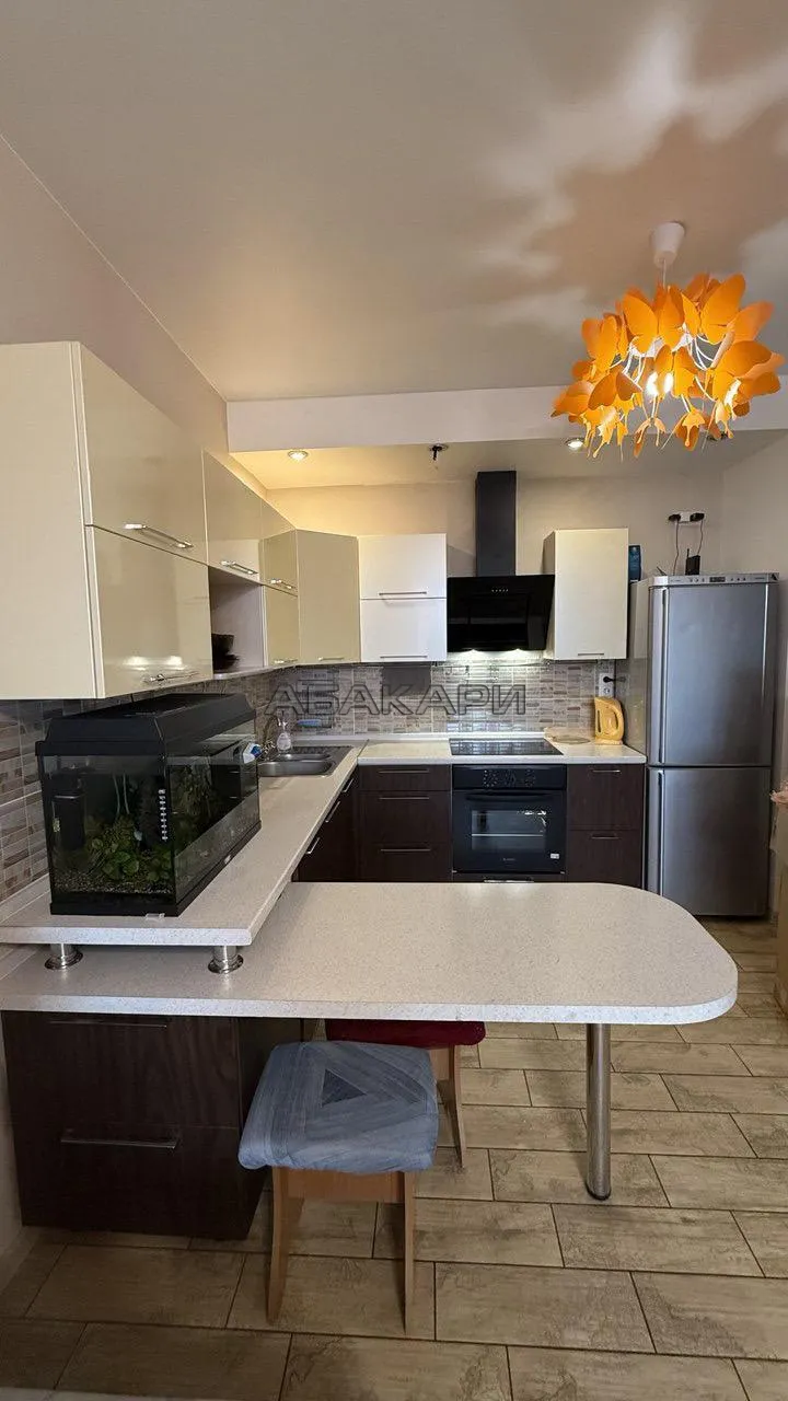 2-комнатная улица Борисова, 40  за 33000 руб/мес фото 1