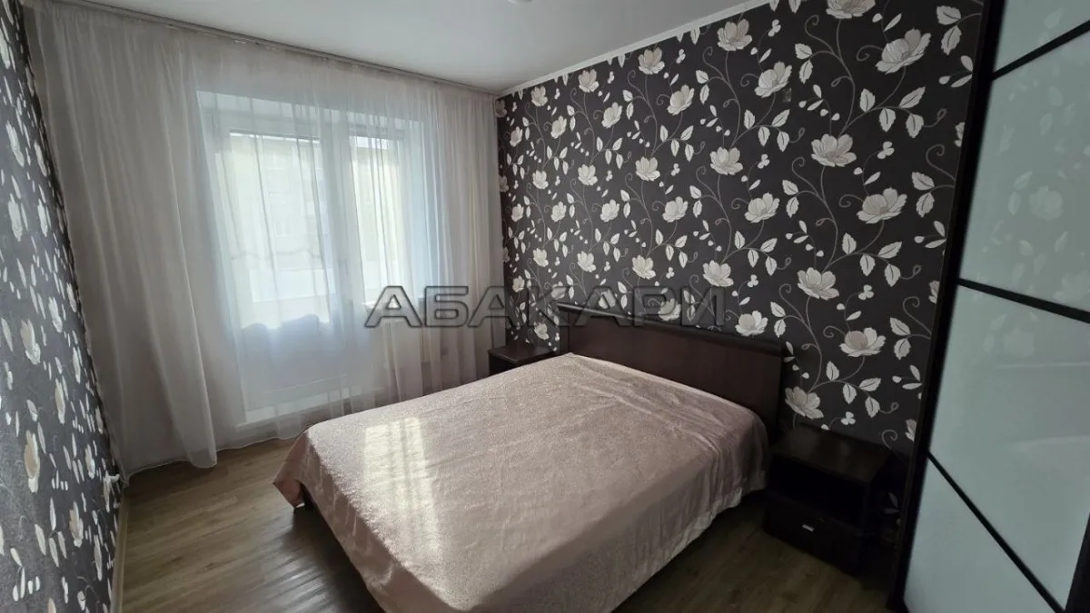 2-комнатная улица Побежимова, 11  за 40000 руб/мес фото 5