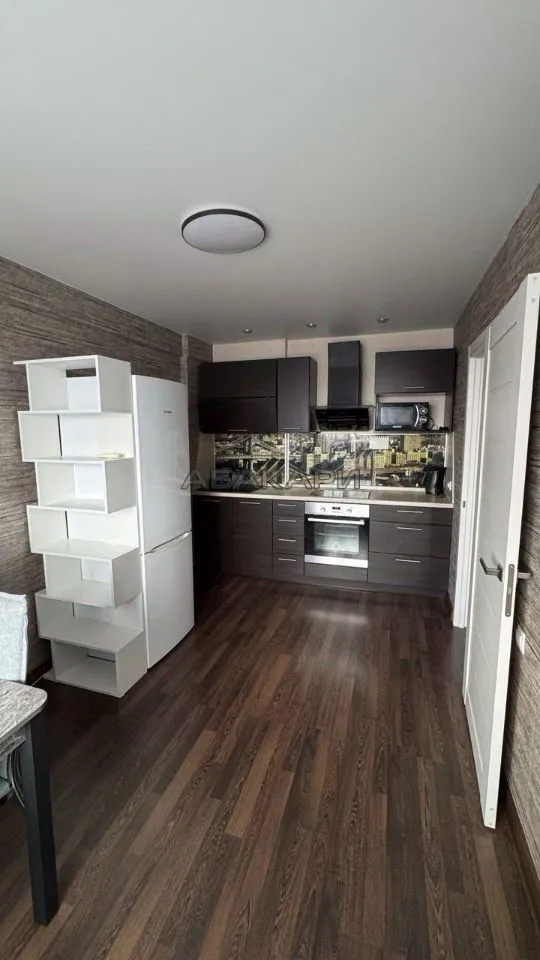 1-комнатная улица Любы Шевцовой, 80  за 35000 руб/мес фото 5