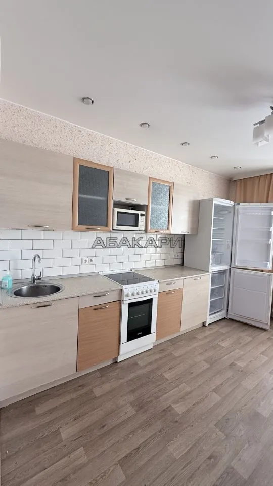 1-комнатная улица 9 Мая, 83  за 35000 руб/мес фото 1