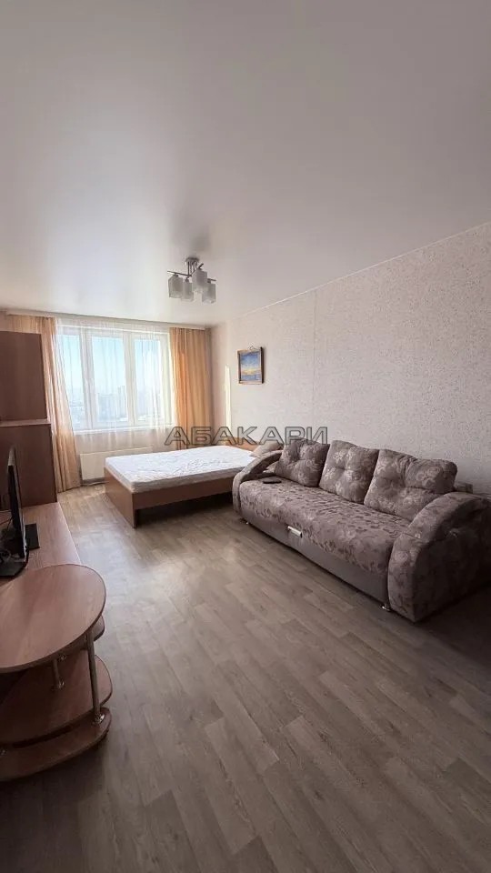 1-комнатная улица 9 Мая, 83  за 35000 руб/мес фото 3