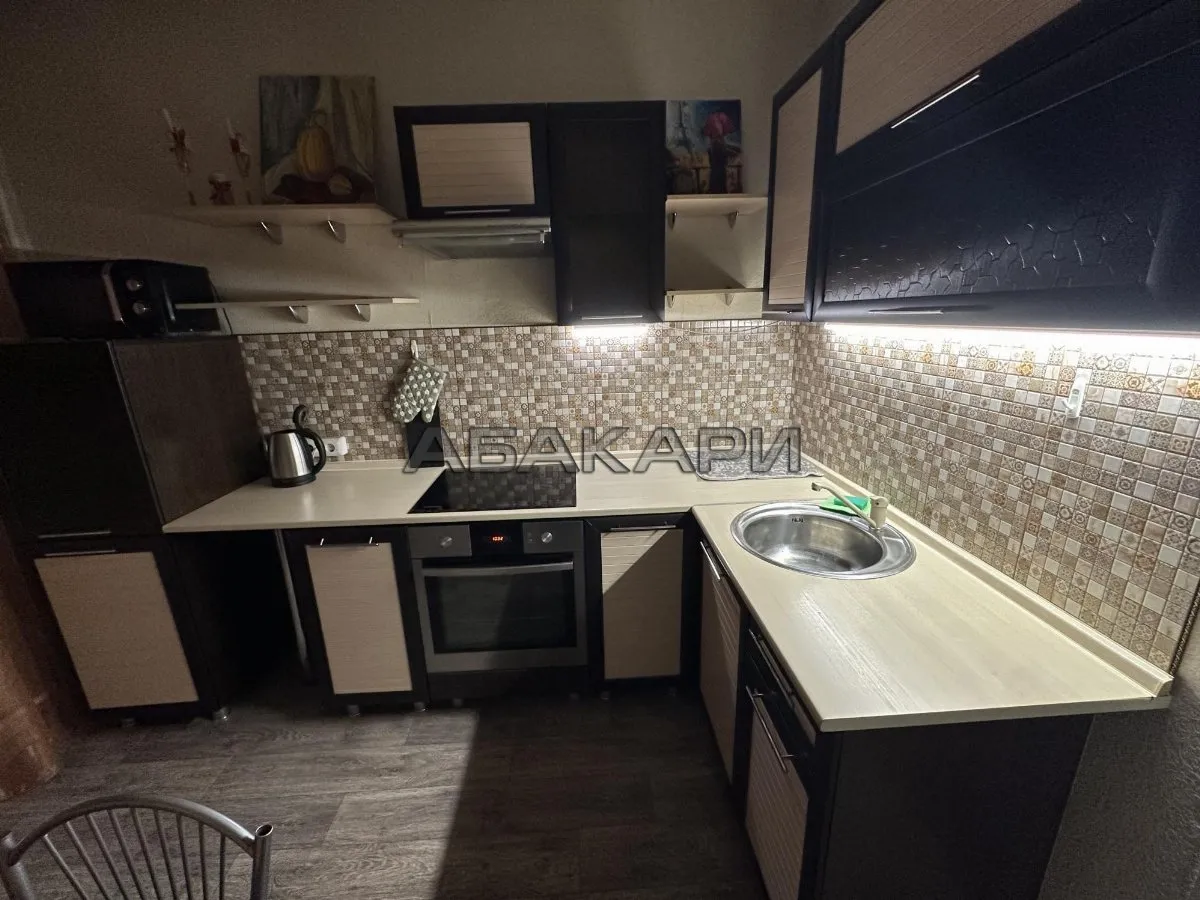 1-комнатная улица Дмитрия Мартынова, 41  за 31000 руб/мес фото 2