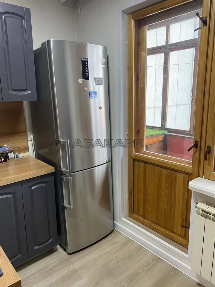 1-комнатная улица Урицкого, 115 за 35000 руб/мес фото 2 1-комнатная улица Урицкого, 115 за 35000 руб/мес фото 2