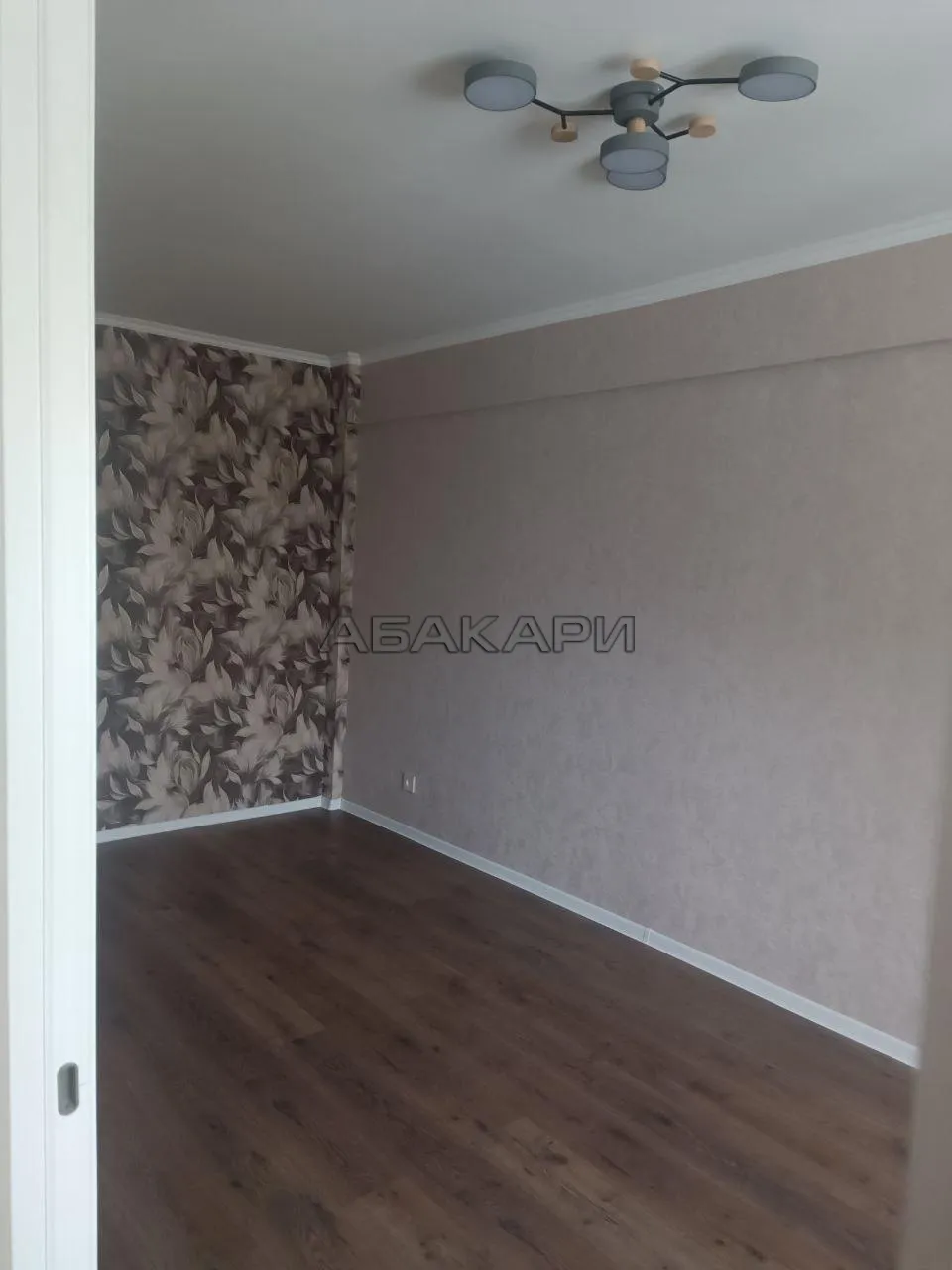 2-комнатная проспект имени Газеты Красноярский Рабочий, 109А  за 30000 руб/мес фото 3