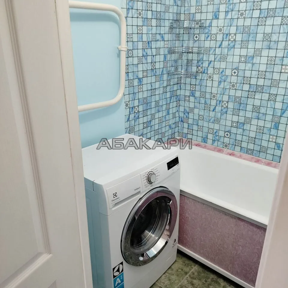 1-комнатная улица Молокова, 10 за 30000 руб/мес фото 5 1-комнатная улица Молокова, 10 за 30000 руб/мес фото 5