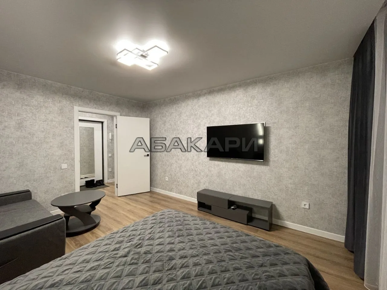 1-комнатная улица Авиаторов, 40  за 45000 руб/мес фото 3