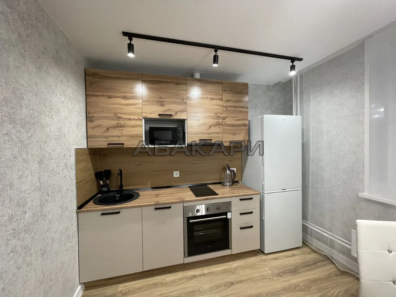 1-комнатная улица Авиаторов, 40  за 45000 руб/мес фото 6