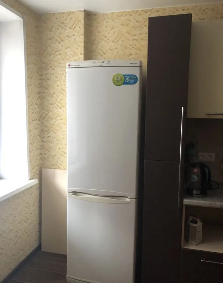 1-комнатная улица Калинина, 183  за 32000 руб/мес фото 2