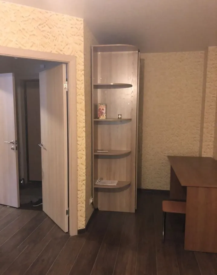 1-комнатная улица Калинина, 183  за 32000 руб/мес фото 3