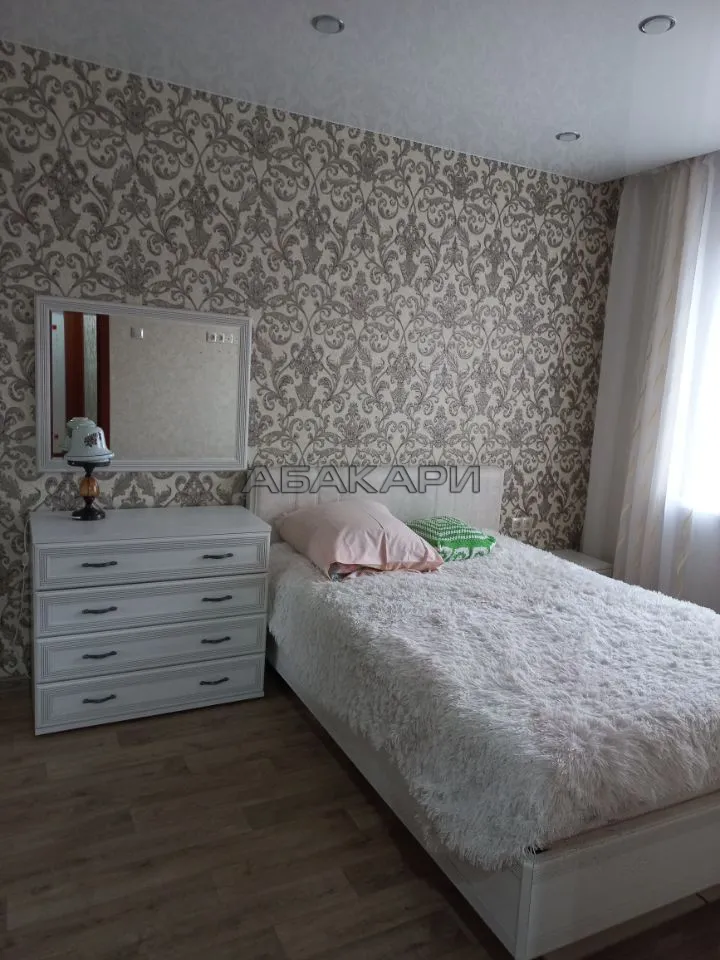 2-комнатная улица Молокова, 17  за 42000 руб/мес фото 2