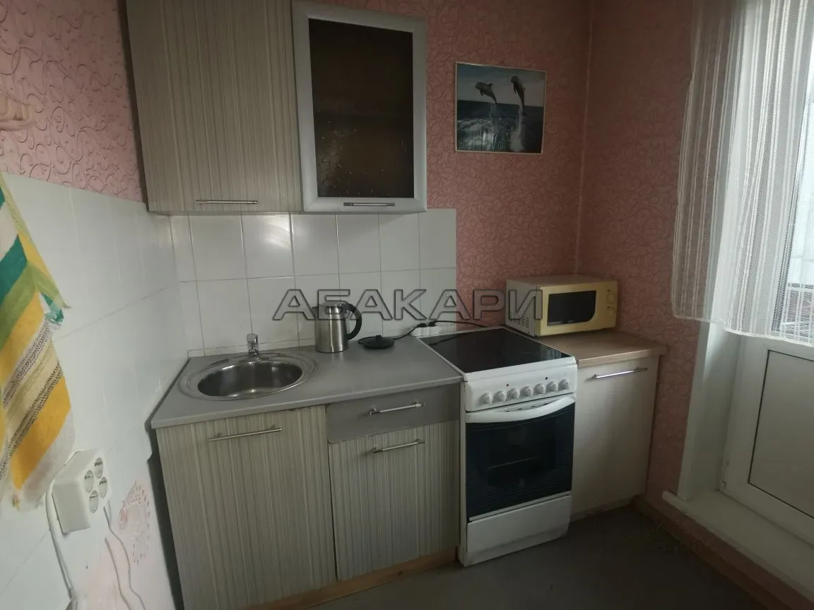 1-комнатная улица Урицкого, 115  за 30000 руб/мес фото 2