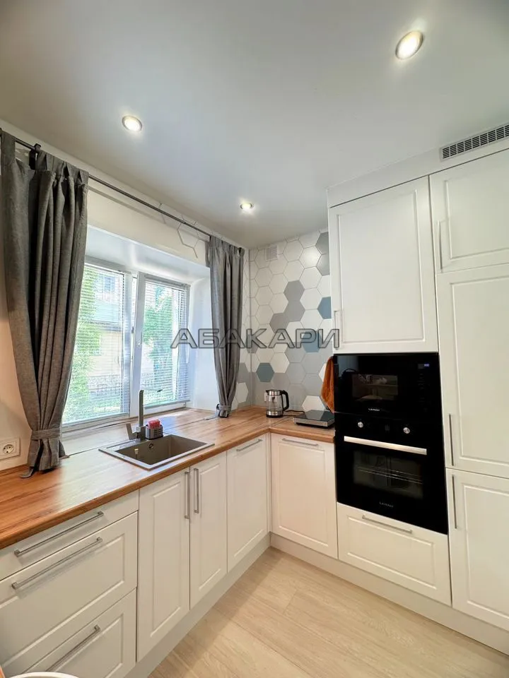 1-комнатная улица Бограда, 87  за 50000 руб/мес фото 1