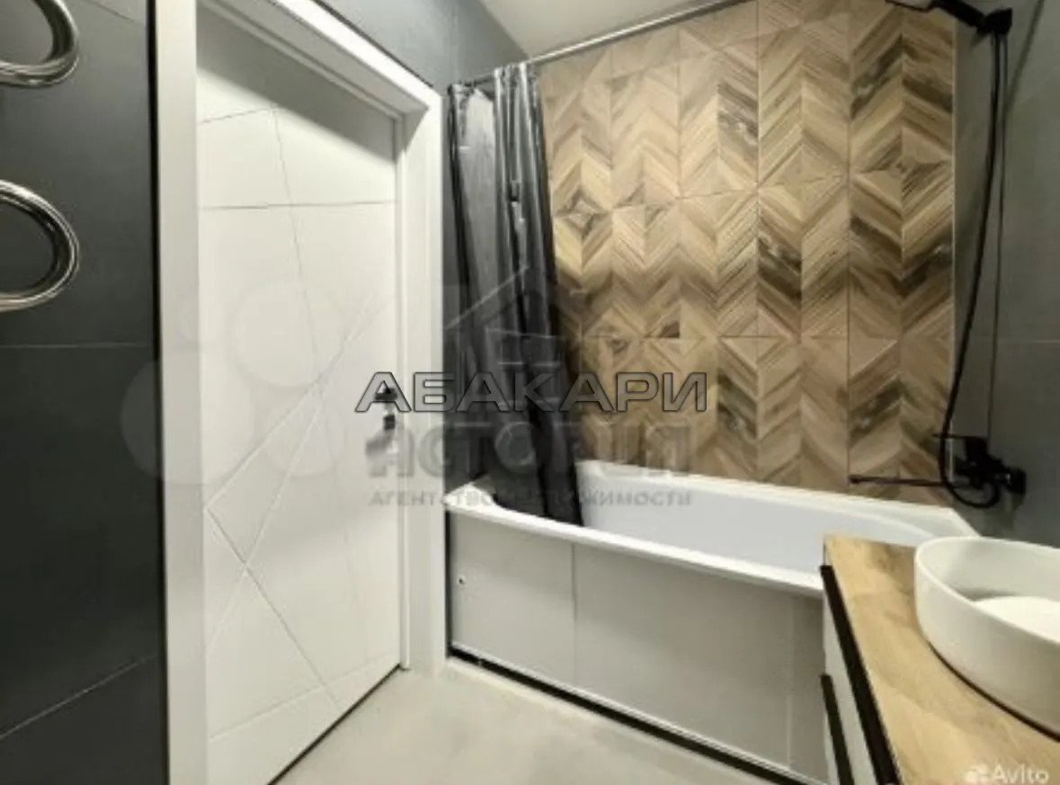 2-комнатная улица Авиаторов, 18 за 50000 руб/мес фото 6 2-комнатная улица Авиаторов, 18 за 50000 руб/мес фото 6