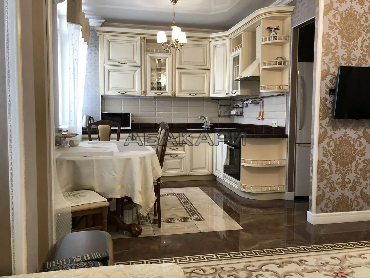 4-комнатная улица Алексеева, 39  за 95000 руб/мес фото 1