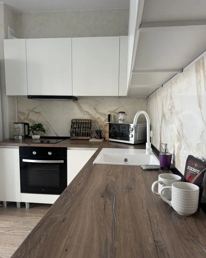 1-комнатная улица Петра Ломако, 2  за 45000 руб/мес фото 3