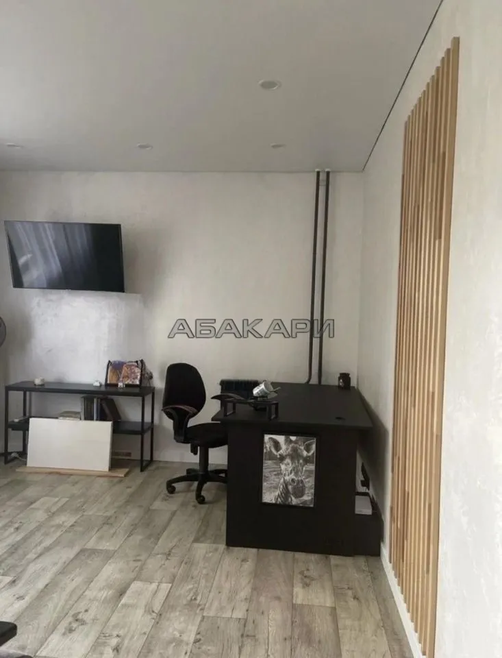 2-комнатная улица 26 Бакинских Комиссаров, 32Б  за 30000 руб/мес фото 3