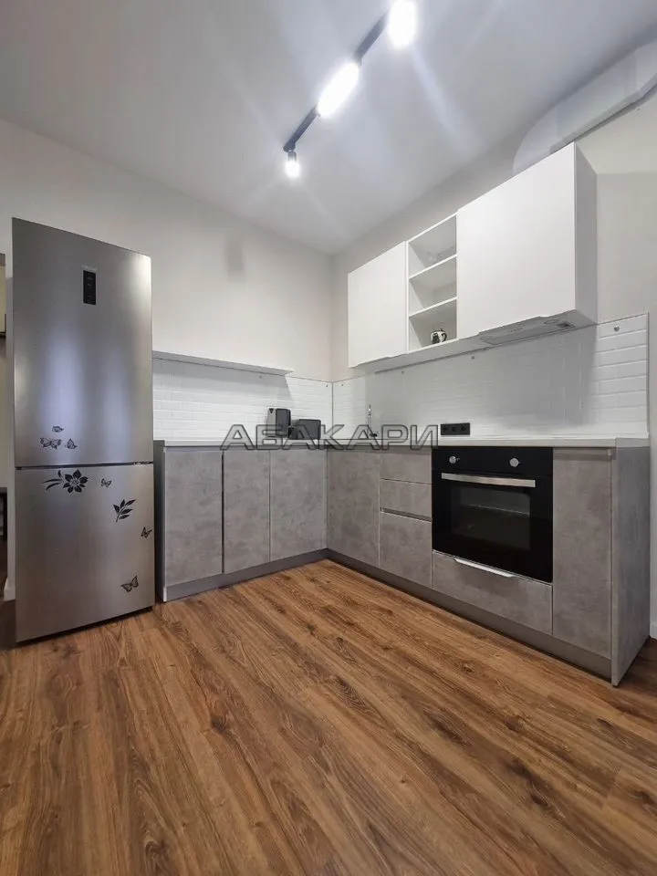 2-комнатная улица Бограда, 105  за 50000 руб/мес фото 7