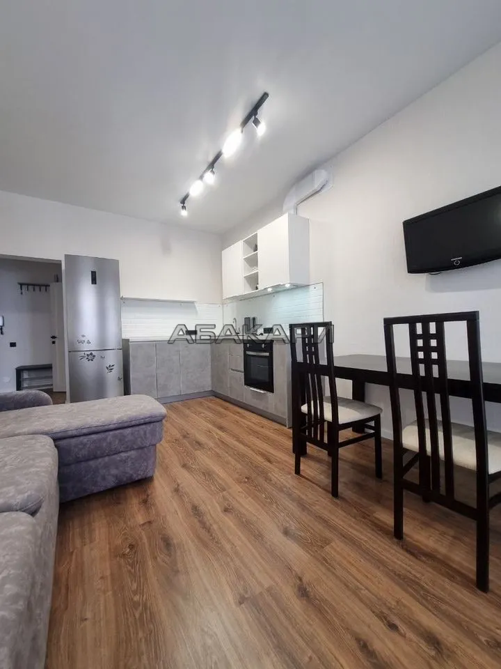 2-комнатная улица Бограда, 105  за 50000 руб/мес фото 9