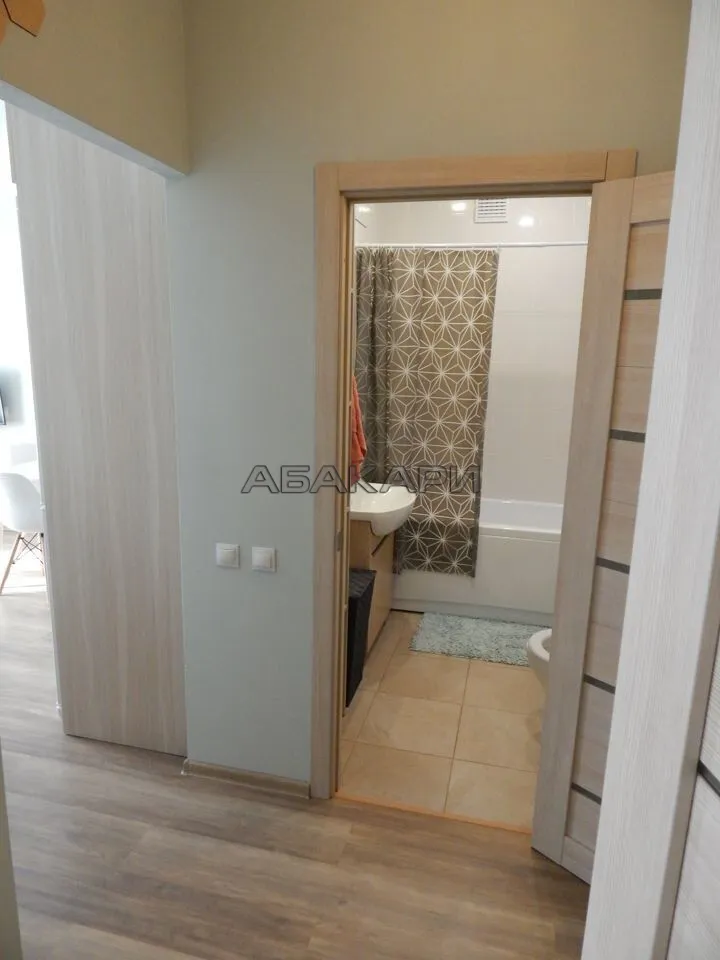 1-комнатная Высотная улица, 2В/1  за 40000 руб/мес фото 7