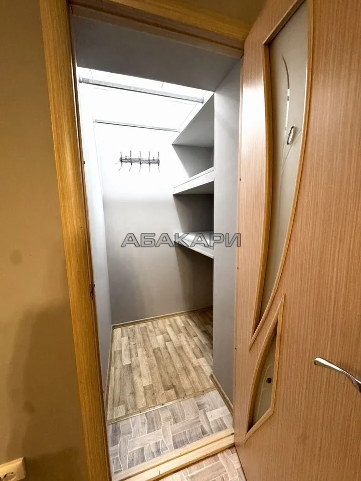 1-комнатная проспект имени Газеты Красноярский Рабочий, 100  за 25000 руб/мес фото 5