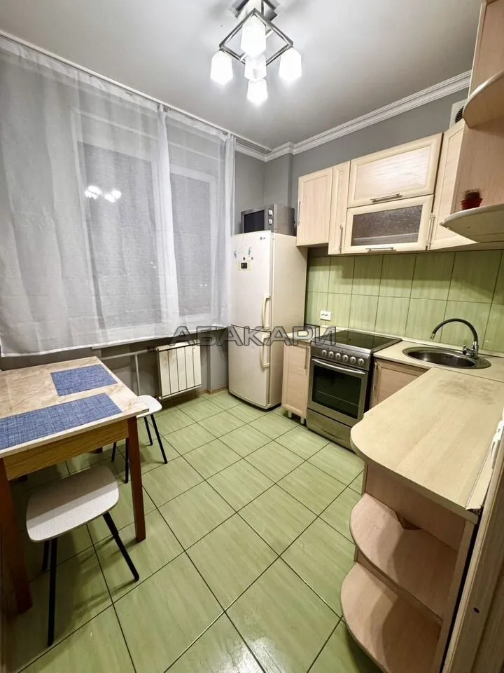 1-комнатная проспект имени Газеты Красноярский Рабочий, 100  за 25000 руб/мес фото 1