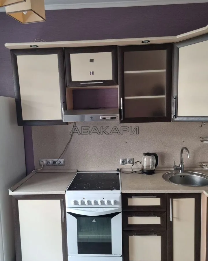 3-комнатная улица Молокова, 68  за 45000 руб/мес фото 1