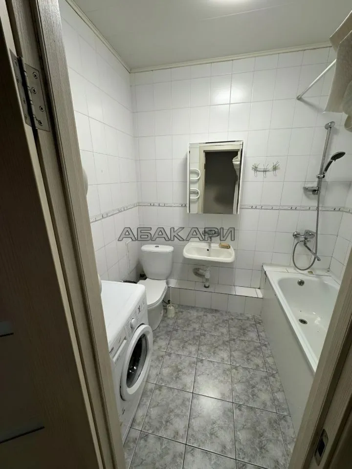 1-комнатная улица Шахтёров, 44 за 30000 руб/мес фото 10 1-комнатная улица Шахтёров, 44 за 30000 руб/мес фото 10