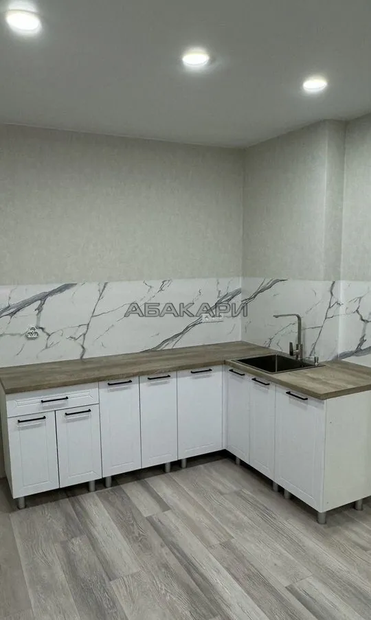 2-комнатная улица Александра Матросова, 30В  за 35000 руб/мес фото 1