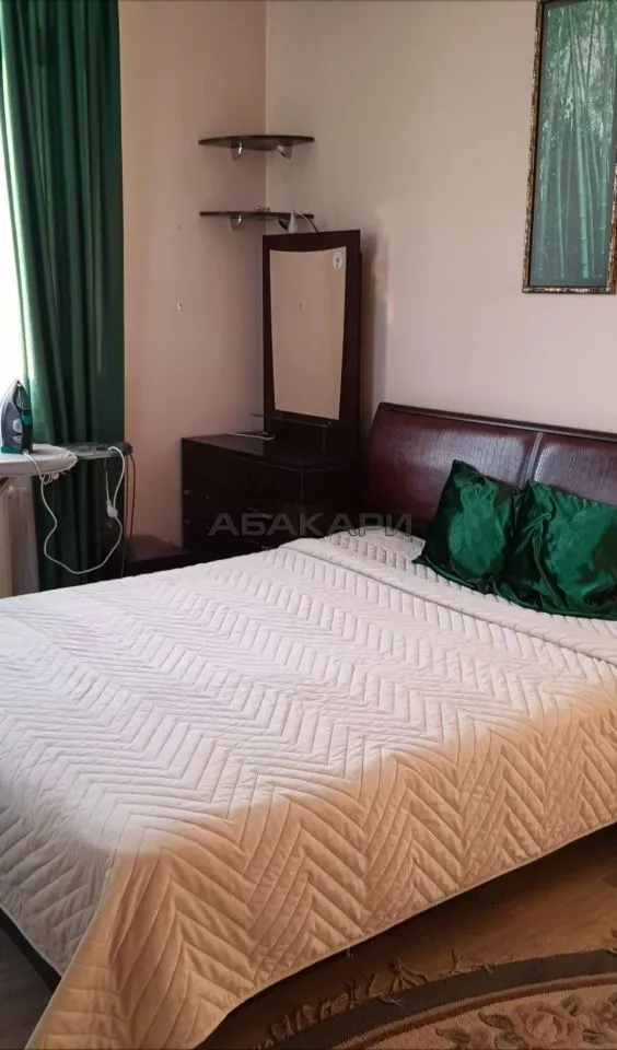 1-комнатная улица Авиаторов, 45  за 42000 руб/мес фото 3