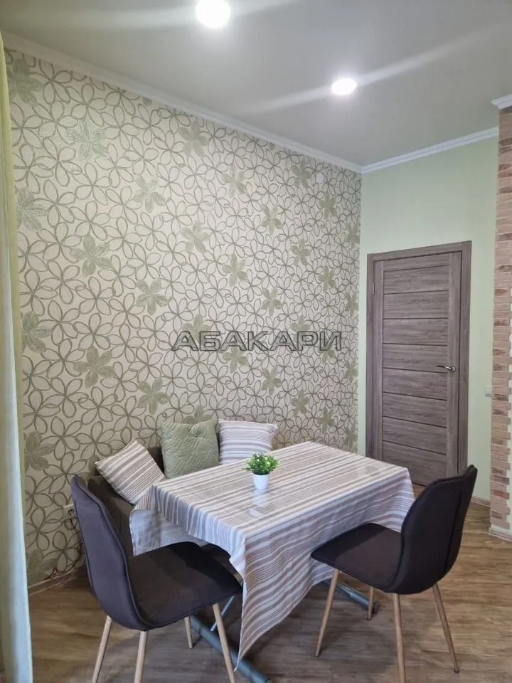 1-комнатная улица Авиаторов, 21  за 45500 руб/мес фото 5