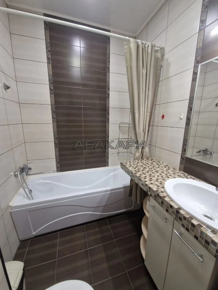 1-комнатная улица Авиаторов, 21  за 45500 руб/мес фото 11