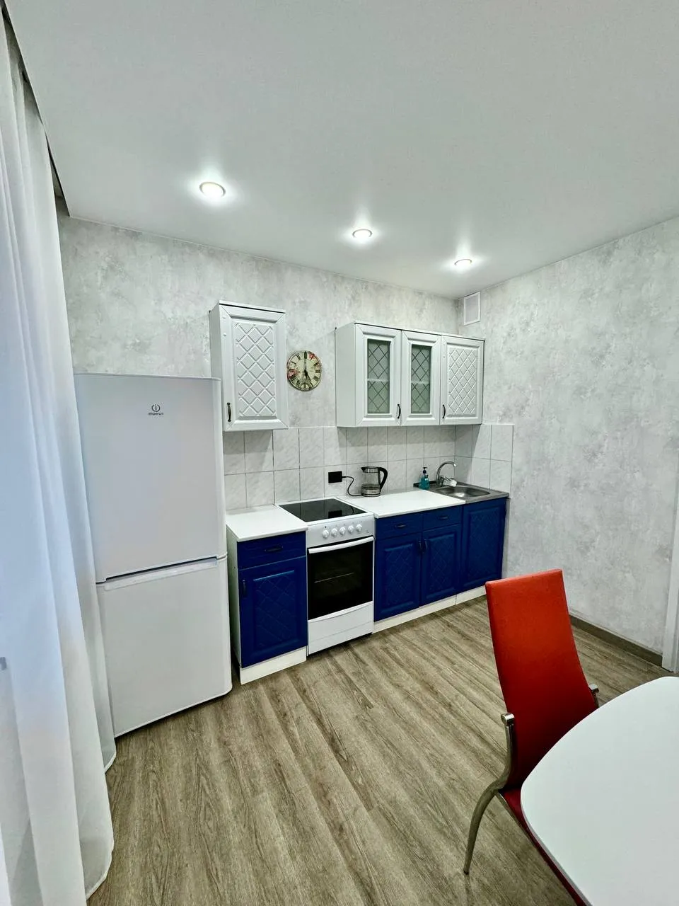 1-комнатная улица Молокова, 50  за 37000 руб/мес фото 1