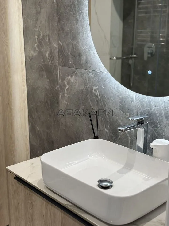 2-комнатная улица Петра Ломако, 6  за 70000 руб/мес фото 25