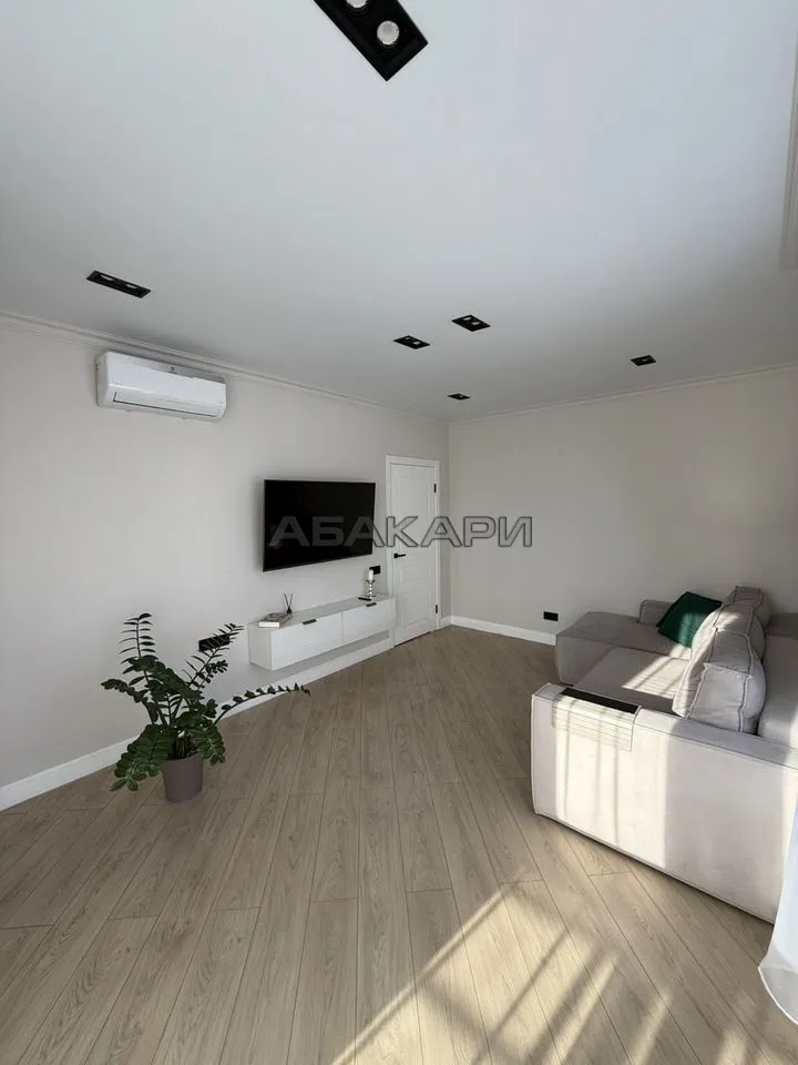 2-комнатная улица Петра Ломако, 6  за 70000 руб/мес фото 17