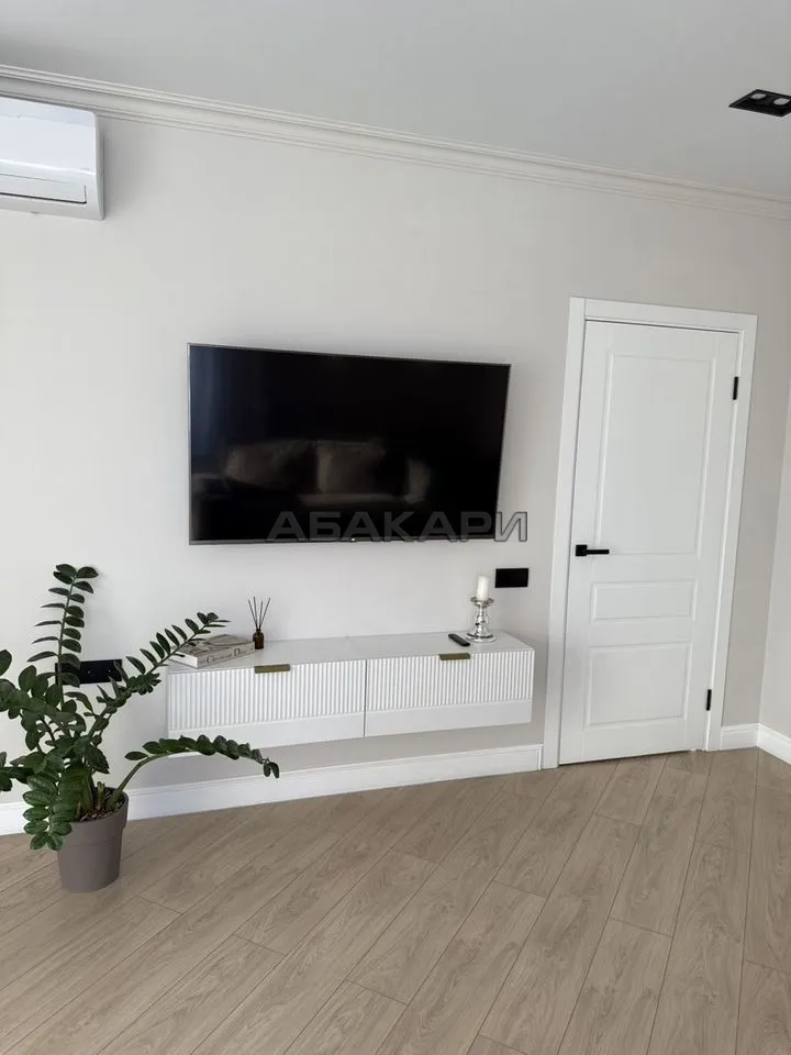 2-комнатная улица Петра Ломако, 6  за 70000 руб/мес фото 19