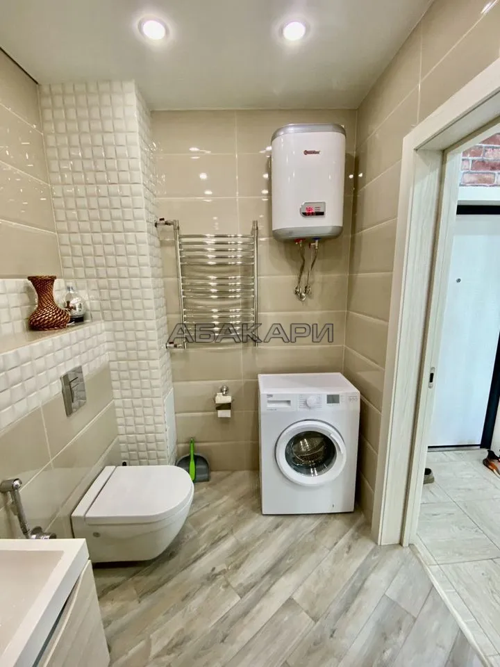 4-комнатная улица 9 Мая, 83  за 100000 руб/мес фото 5